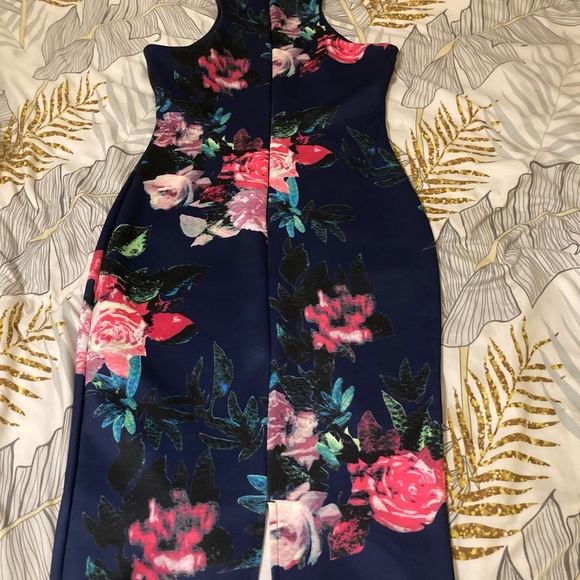 AX Paris Halter Sheath Dress. - Picture 1 of 3